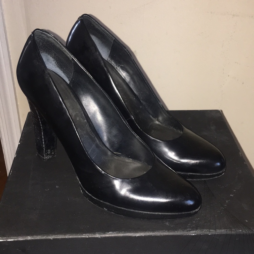 A perfect pair of pumps for work!